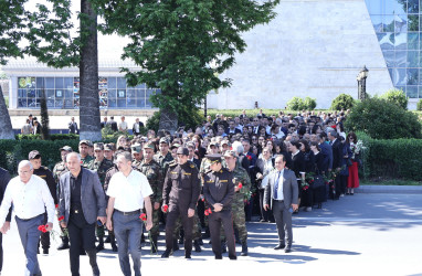 Mayın 10-u Azərbaycanın xalqının Ümummilli Lideri Heydər Əliyevin anadan olmasının 103-cü ildönümü günüdür