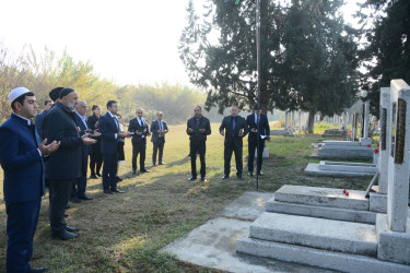 İcra başçısı Orxan Mürsəlov şəhidlərin məzarlarını ziyarət edib