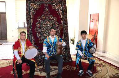 15 aprel - Beynəlxalq Mədəniyyət Günü münasibətilə rayon mədəniyyət işçilərinin təşkilatçılığı ilə tədbir keçirilib