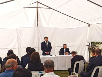 Göyçay Rayon İcra Hakimiyyətinin başçısı Orxan Mürsəlov Alıkənd kəndində səyyar qəbul keçirib