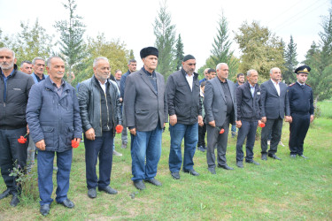 Vətən müharibəsi şəhidlərinin beşinci ildönümü məzarları önündə qeyd olundu