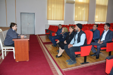 Rayon İcra Hakimiyyətinin başçısı Natiq Ağayev vətəndaş müraciətlərinə baxılması üçün növbəti qəbul keçirib