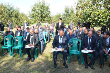 İcra başçısı rayonun Türkmən kəndində sakinlərlə növbəti səyyar qəbul keçirdi