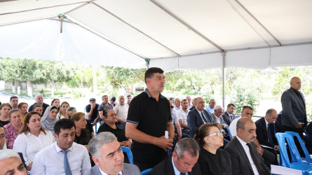 Göyçay Rayon İcra Hakimiyyətinin başçısı Orxan Mürsəlov rayonun Çayarxı kəndində səyyar qəbul keçirib