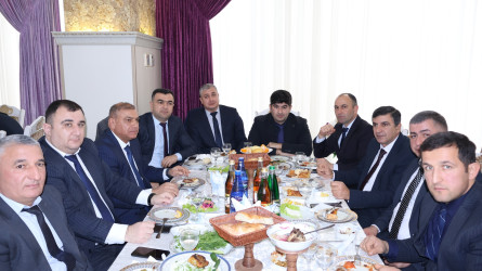 Dünya Azərbaycanlılarının Həmrəyliyi Günü və Yeni il münasibətilə rayon ictimaiyyətinin qatıldığı tədbir keçirilib