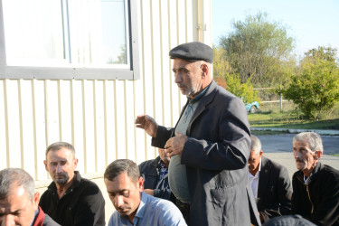 Göyçay rayonunun Veysəlli kəndində sakinlərlə növbəti səyyar qəbul keçirilib