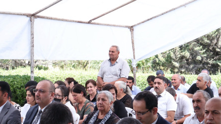 Göyçay Rayon İcra Hakimiyyətinin başçısı Orxan Mürsəlov Mirzəhüseynli kəndində səyyar qəbul keçirib
