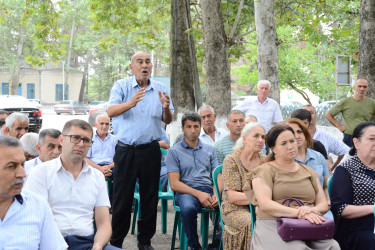 Göyçay rayonunun Qızılağac kəndində sakinlərlə növbəti səyyar qəbul keçirilib