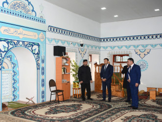 Rayon İcra Hakimiyyətinin başçısı Orxan Mürsəlov yerli əhəmiyyətli daşınmaz tarix və mədəniyyət abidəsi olan Qaraman kənd məscidinə baxış keçirib.