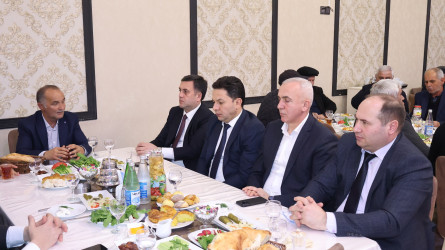 Rayon İcra Hakimiyyətinin başçısı şəhid ailələri ilə birlikdə iftar süfrəsində iştirak edib