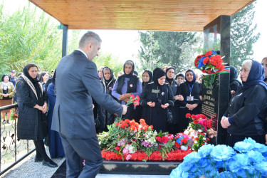 Rayon İcra Hakimiyyətinin başçısı Vətən müharibəsində şəhid olanların üçüncü ildönümü mərasimlərində iştirak edib