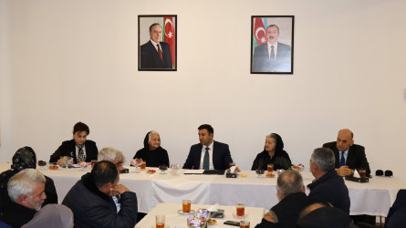 Rayon İcra Hakimiyyətinin başçısı Orxan Mürsəlov şəhid ailələri ilə görüşüb
