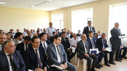 Göyçay Rayon İcra Hakimiyyətinin başçısı Orxan Mürsəlov Qarayazı kənd sakinləri ilə səyyar qəbul keçirib