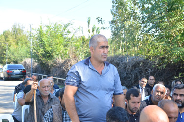 Göyçay rayonunun Şıxəmir kəndində sakinlərlə növbəti səyyar qəbul keçirilib
