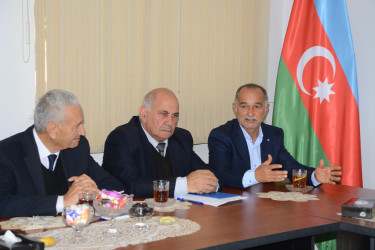 Göyçay Rayon İcra Hakimiyyətinin başçısı Orxan Mürsəlov rayon ağsaqqalları ilə görüşüb