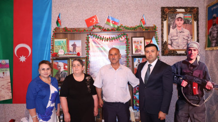 Göyçay Rayon İcra Hakimiyyətinin başçısı Orxan Mürsəlov Vətən müharibəsi şəhidi, 3-cü dərəcəli “Vətənə xidmətə görə” ordenli Fərid Nadirovun ailəsini ziyarət edib