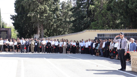 Anım Günü ilə əlaqədar Göyçay Şəhidlər Xiyabanı ziyarət olunub