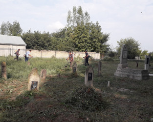 Göyçay rayonunda küçələrin işıqlandırılması, təmizlənməsi və təmiri işləri davam edir