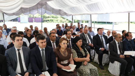Göyçay Rayon İcra Hakimiyyətinin başçısı Orxan Mürsəlov Yalman kəndində səyyar qəbul keçirib