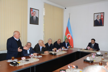 Göyçay Rayon İcra Hakimiyyətinin başçısı Orxan Mürsəlov rayon ağsaqqalları ilə görüşüb