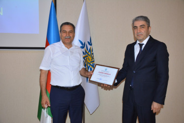 Göyçayda  “Konstitusiya və Suverenlik İli” çərçivəsində “15 İyun – Milli Qurtuluş Günü” münasibətilə “Qurtuluşdan Zəfərə” adlı elmi-praktik konfrans keçirilib