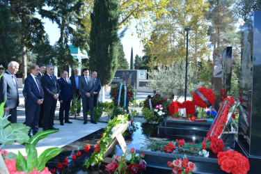 Göyçayda 8 Noyabr-Zəfər Günü ilə əlaqədar olaraq Şəhidlər Xiyabanı ziyarət edildi