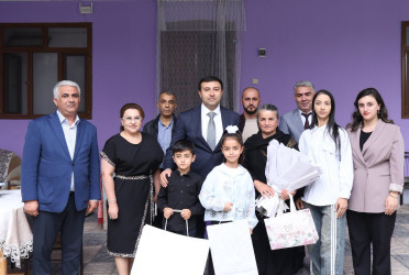 Göyçay Rayon İcra Hakimiyyətinin başçısı Orxan Mürsəlov şəhid Toğrul Hacıyevin  anası Reyhan Hacıyevanı 60 illik yubileyi münasibətilə təbrik edib, uzun ömür və cansağlığı arzulayıb