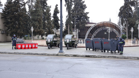 Rayon İcra Hakimiyyətinin başçısı Orxan Mürsəlov Şəhər Təsərrüfatı Birliyi üçün alınmış nəqliyyat vasitələrinə və avadanlıqlara baxış keçirib