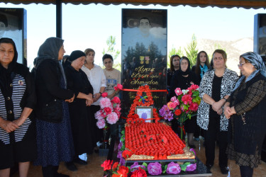 Vətən müharibəsi şəhidi Əhmədov Ayaz Elson oğlunun dördüncü ildönümü qeyd edilib