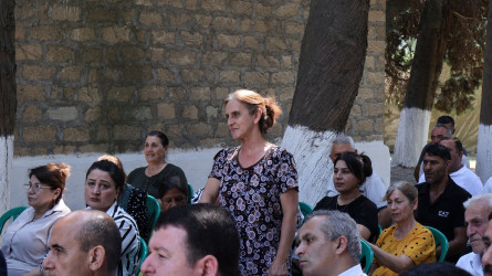 Göyçay Rayon İcra Hakimiyyətinin başçısı Orxan Mürsəlov Kürdəmiş kəndində səyyar qəbul keçirib
