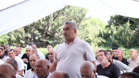 Göyçay Rayon İcra Hakimiyyətinin başçısı Orxan Mürsəlov Mirzəhüseynli kəndində səyyar qəbul keçirib