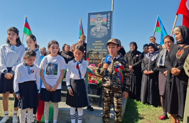 Vətən müharibəsi şəhidi Xəyal Həsənovun beşinci ildönümü qeyd edilib