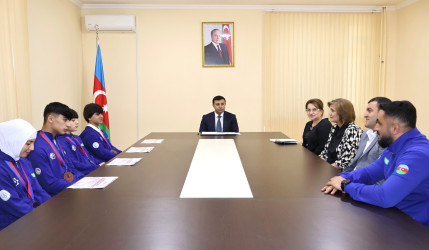 Göyçay Rayon İcra Hakimiyyətinin başçısı Orxan Mürsəlov Fransanın Lion şəhərində keçirilmiş uşu idman növü üzrə 20-ci Avropa çempionatında iştirak etmiş rayon idmançıları ilə görüşüb