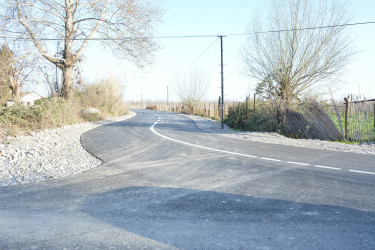Göyçayın Türkmən kəndinin mərkəzi yoluna yeni asfalt örtüyü vurulub