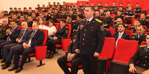 2 İyul – Azərbaycan Polisi Günü münasibətilə Rayon İcra Hakimiyyətinin başçısı Orxan Mürsəlov, Milli Məclisin deputatları Sabir Hacıyev, Məzahir Əfəndiyev, rayonun hüquq mühafizə orqanlarının rəhbərləri ilə birlikdə Ulu Öndər Heydər Əliyevin abidəsini ziyarət edib, dahi şəxsiyyətin əziz xatirəsi ehtiramla yad olunub
