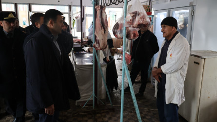 Rayon İcra Hakimiyyətinin başçısı Orxan Mürsəlov kənd təsərrüfatı məhsullarının satış bazarında olub.