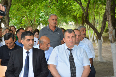 Rayonun Yeniarx kəndində vətəndaşlarla növbəti səyyar qəbul keçirilib