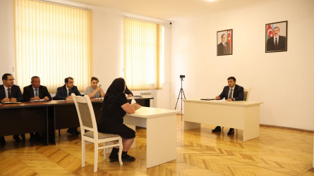 Göyçay Rayon İcra Hakimiyyətinin başçısı Orxan Mürsəlov növbəti vətəndaş qəbulu keçirib.
