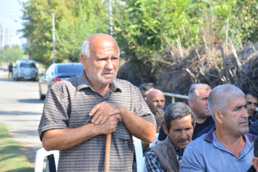 Göyçay rayonunun Şıxəmir kəndində sakinlərlə növbəti səyyar qəbul keçirilib