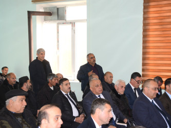 Rayon İcra Hakimiyyətinin başçısı Orxan Mürsəlov rayonun hüquq mühafizə orqanları, idarə, müəssisə və təşkilat rəhbərlərinin iştirakı ilə Qaraman kənd sakinləri ilə səyyar qəbul keçirib