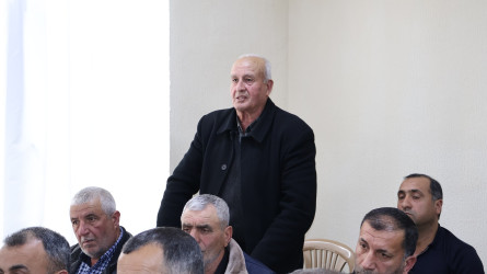 Rayon İcra Hakimiyyətinin başçısı Orxan Mürsəlov Alxasava kəndində səyyar qəbul keçirib