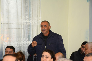 Rayon İcra Hakimiyyətinin başçısı Orxan Mürsəlov Kürdşaban kənd sakinləri ilə səyyar qəbul keçirib