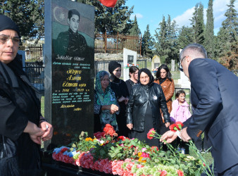 İcra başçısı rayonun Hacalıkənd kəndində şəhid Aslan Əliyevin üçüncü ildönümü mərasimində iştirak etdi