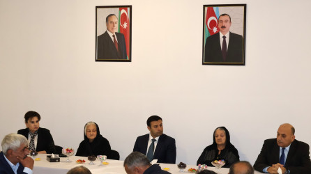Rayon İcra Hakimiyyətinin başçısı Orxan Mürsəlov şəhid ailələri ilə görüşüb