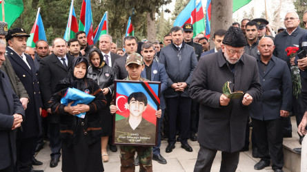 Birinci Qarabağ müharibəsində itkin düşmüş şəhid Babayev Vüqar Səlim oğlu Göyçay şəhər Şəhidlər Xiyabanında dəfn edilib