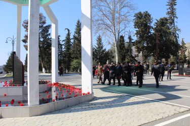 Göyçayda Xocalı faciəsi qurbanlarının xatirəsi yad edildi