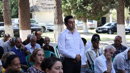 Göyçay Rayon İcra Hakimiyyətinin başçısı Orxan Mürsəlov Kürdəmiş kəndində səyyar qəbul keçirib