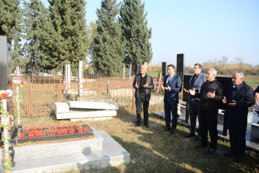 İcra başçısı Orxan Mürsəlov şəhidlərin məzarlarını ziyarət edib
