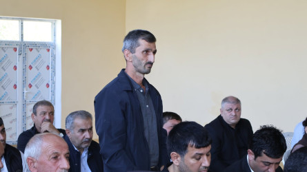 Göyçay Rayon İcra Hakimiyyətinin başçısı Orxan Mürsəlov Hacalıkənd kəndində səyyar qəbul keçirib
