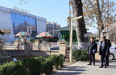Rayon İcra Hakimiyyətinin başçısı Orxan Mürsəlov şəhər ərazisində aparılan abadlıq işləri ilə maraqlanıb.
